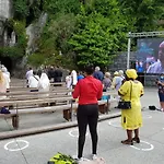 Villa Bigorra Lourdes Centre Le Sanctuaire La Grotte , Parking